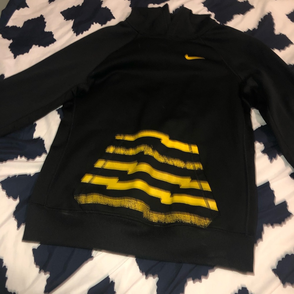 Nike sweatshirt